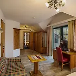 Hotel Alpenschloessl 4*