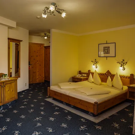 Alpenschlössl Hotel