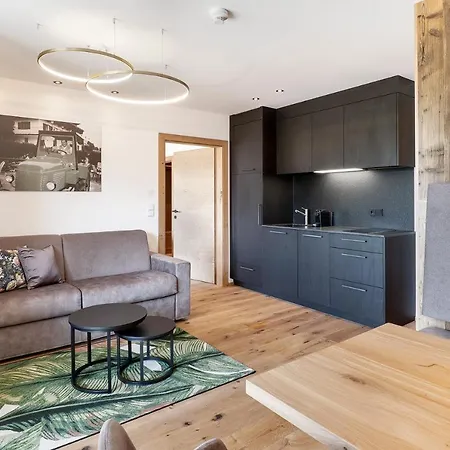 ホテル Alpenschloessl 4*