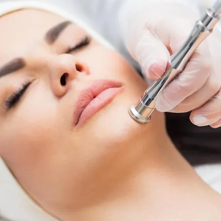 ホテル Alpenschloessl