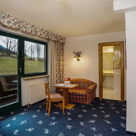 Alpenschloessl ホテル