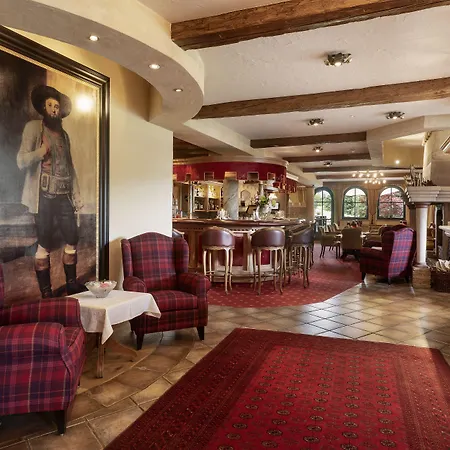 ホテル Alpenschloessl