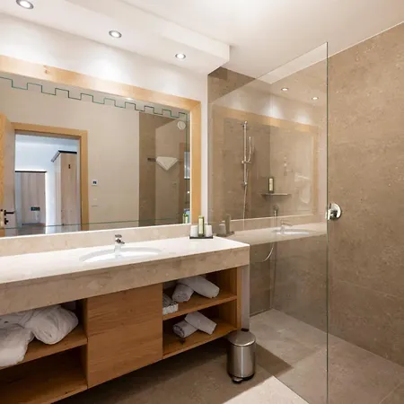 Hotel Alpenschloessl 4*