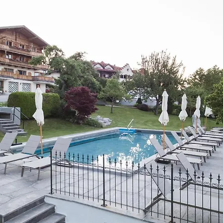 Alpenschloessl 4* Зёлль