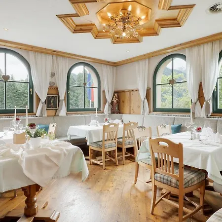 Alpenschloessl Отель 4*