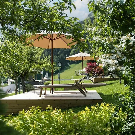 Отель Alpenschloessl 4*