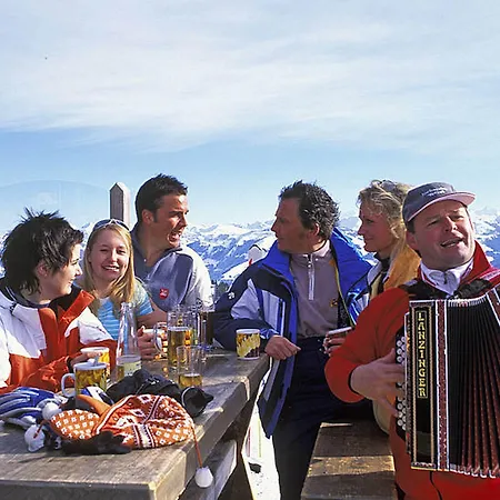 Alpenschloessl Отель Зёлль
